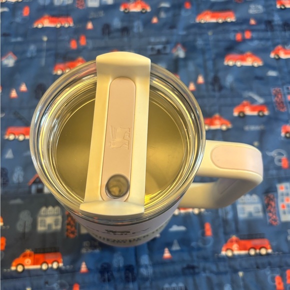 Stanley Quencher H2.0 FlowState 40oz Tumbler – Wisteria (Limited Edition) - Picture 4 of 5